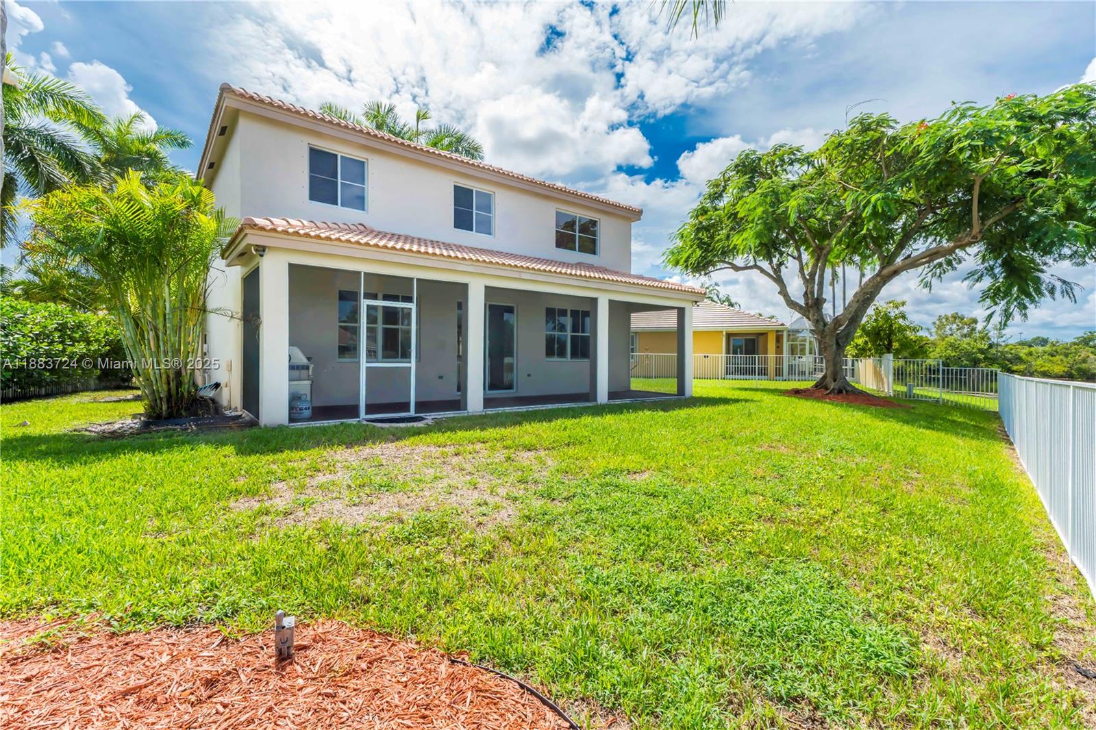 SECTOR 2-PARCELS 12 13 14 - Residential Lease
