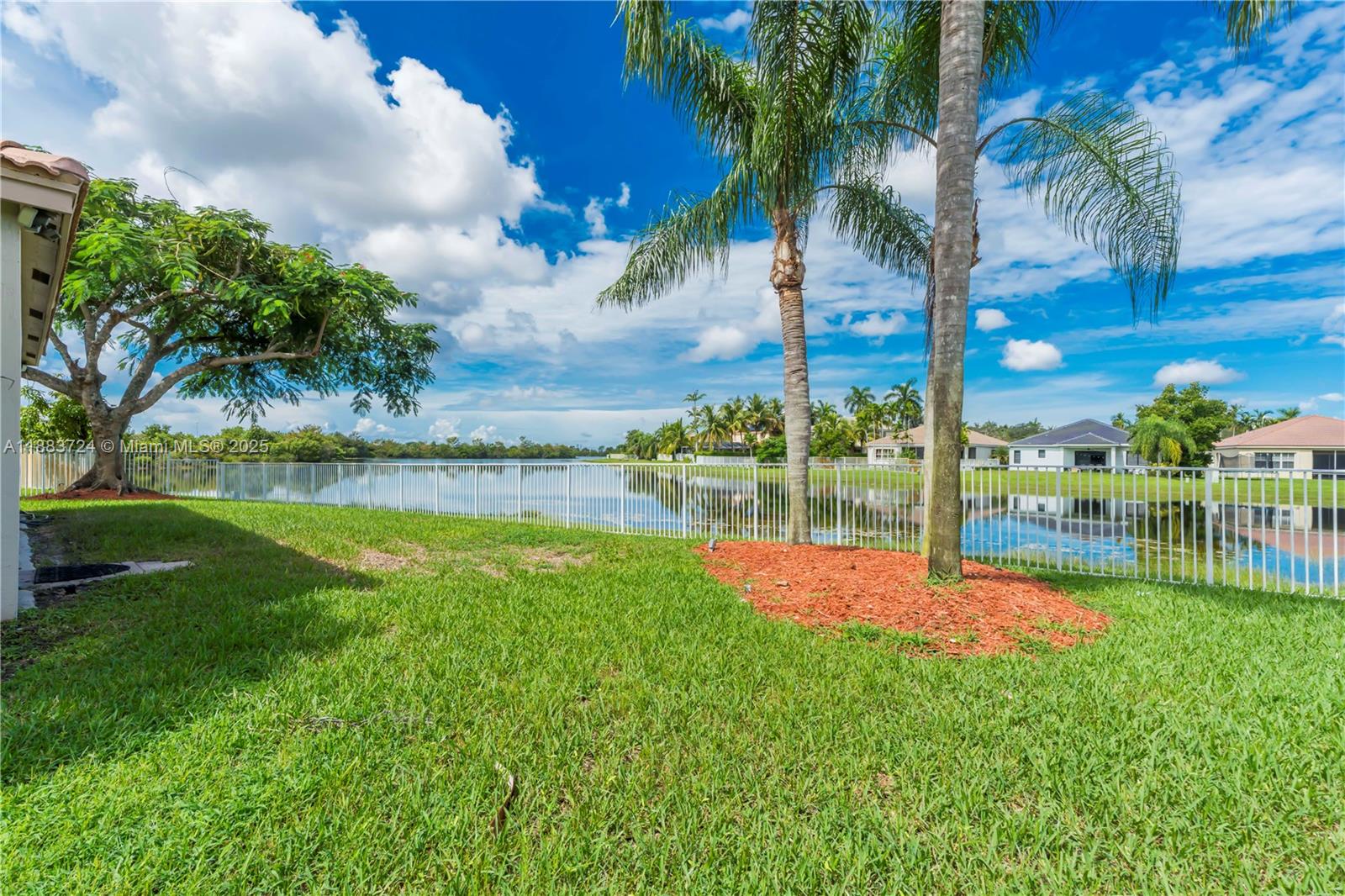 SECTOR 2-PARCELS 12 13 14 - Residential Lease