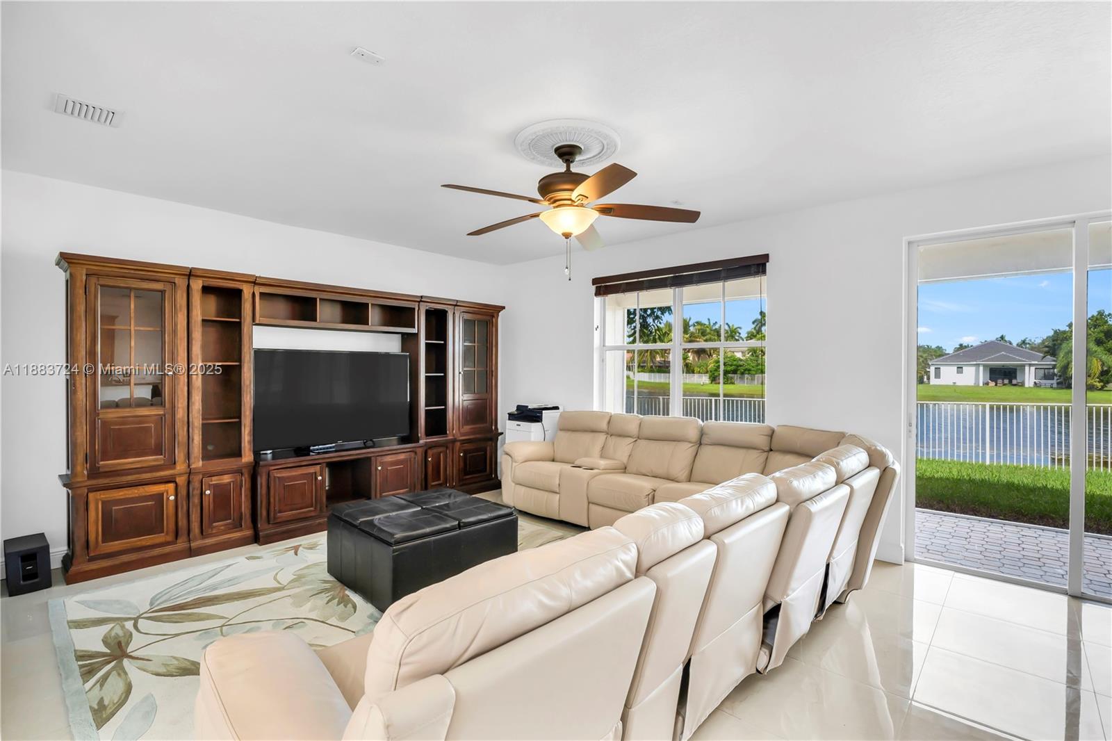 SECTOR 2-PARCELS 12 13 14 - Residential Lease