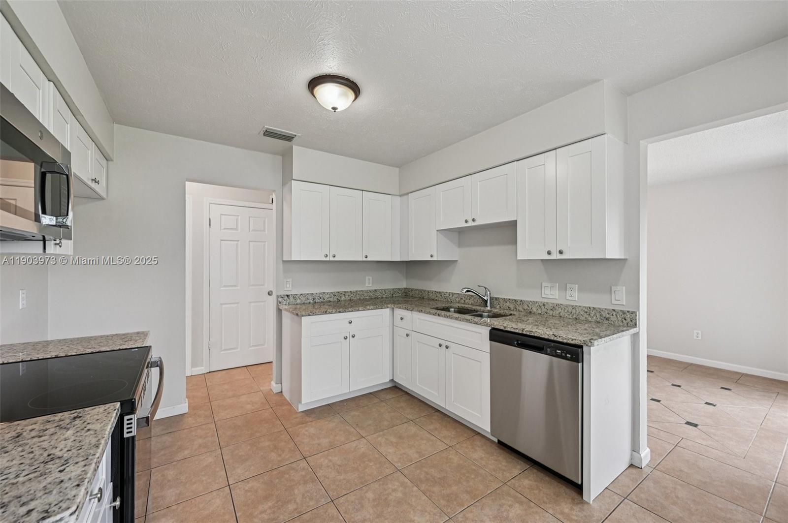 PORT ST LUCIE SECTION 3 - Residential