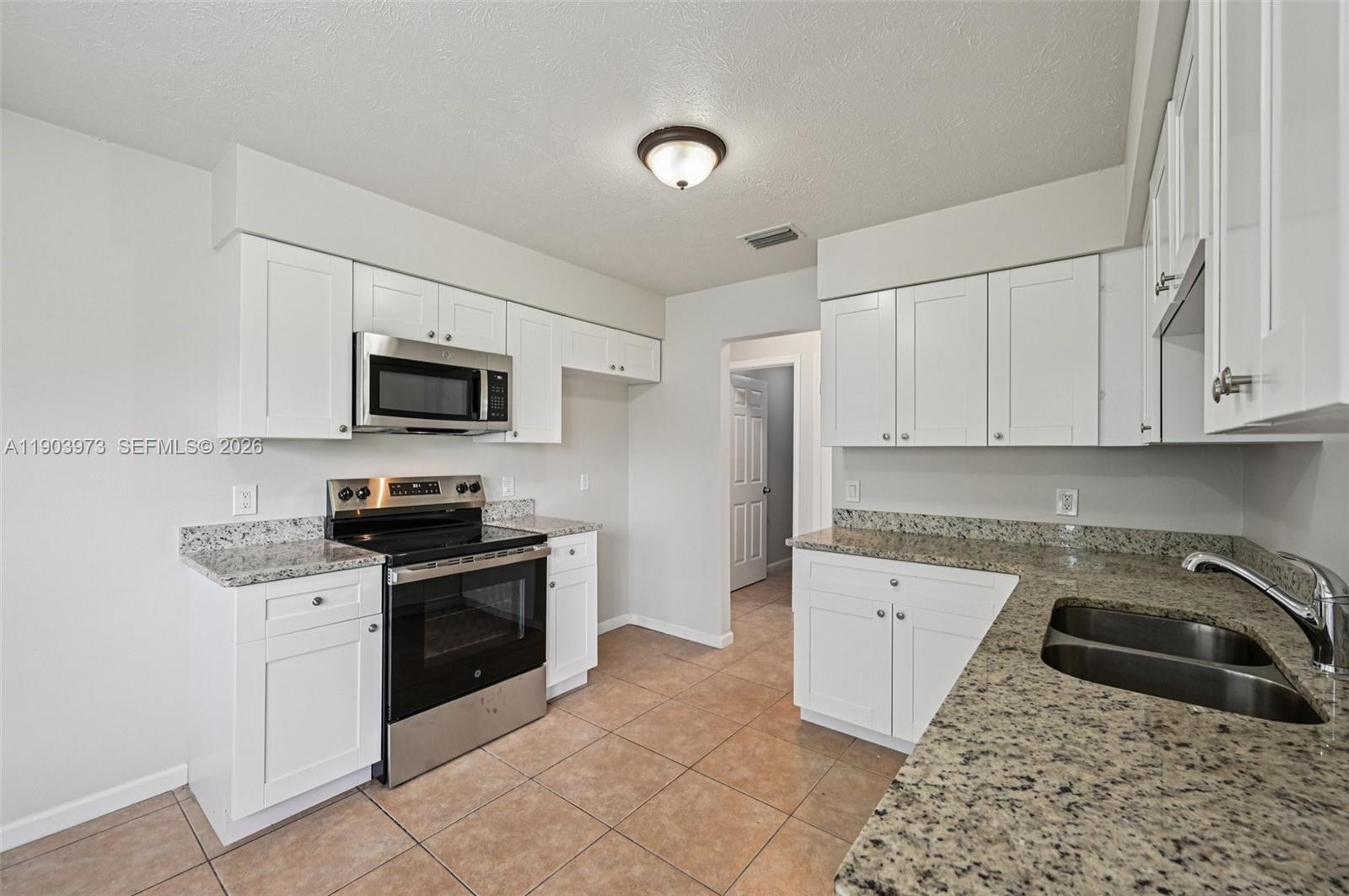 PORT ST LUCIE SECTION 3 - Residential