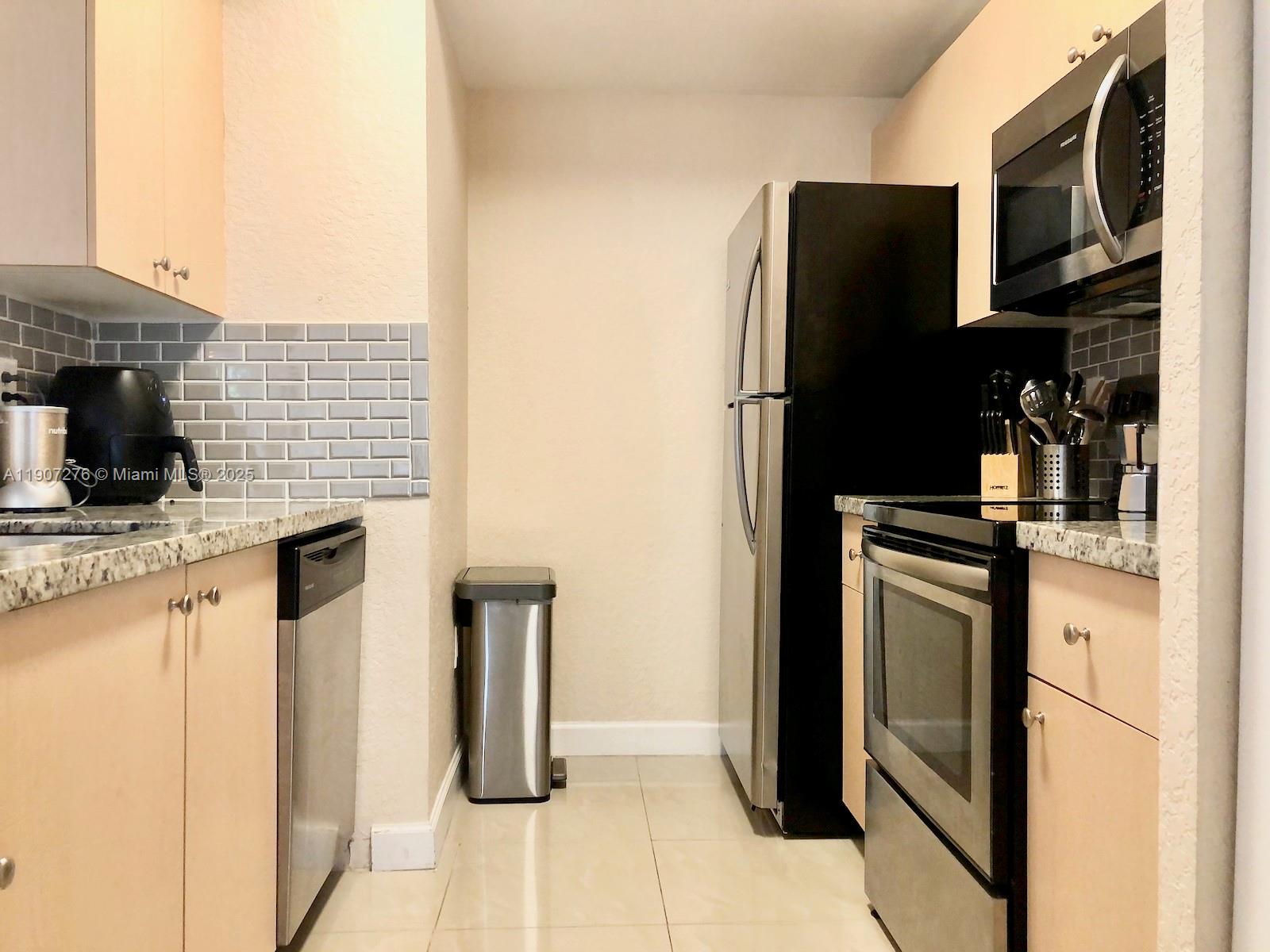 AVENTINE AT MIRAMAR CONDO - Residential Lease