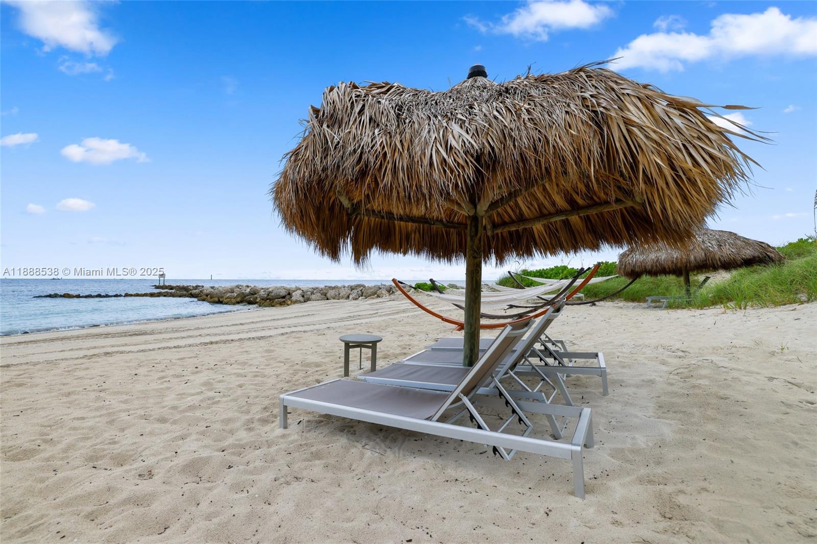 SEASIDE CONDO - Residential