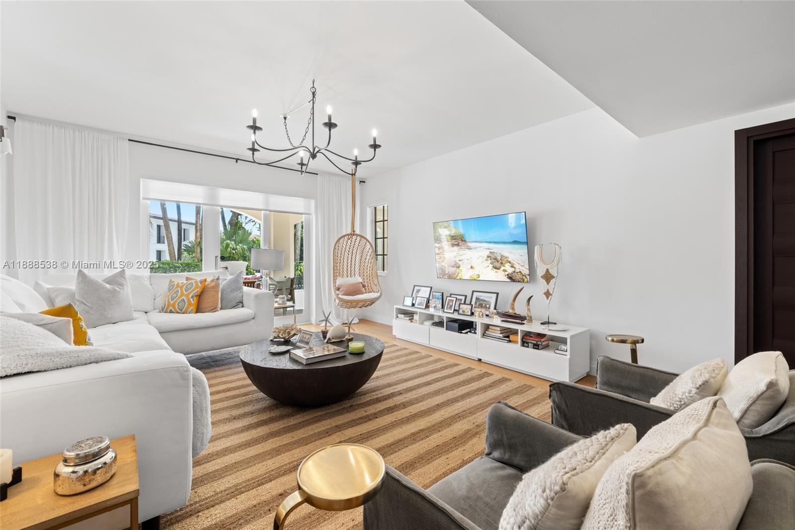 SEASIDE CONDO - Residential