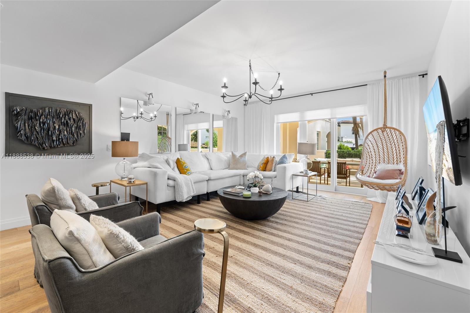 SEASIDE CONDO - Residential