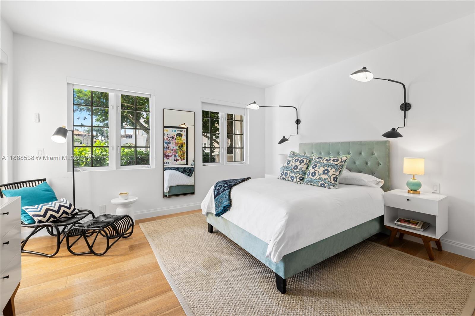 SEASIDE CONDO - Residential