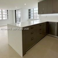 2750 NE 183rd St 1109