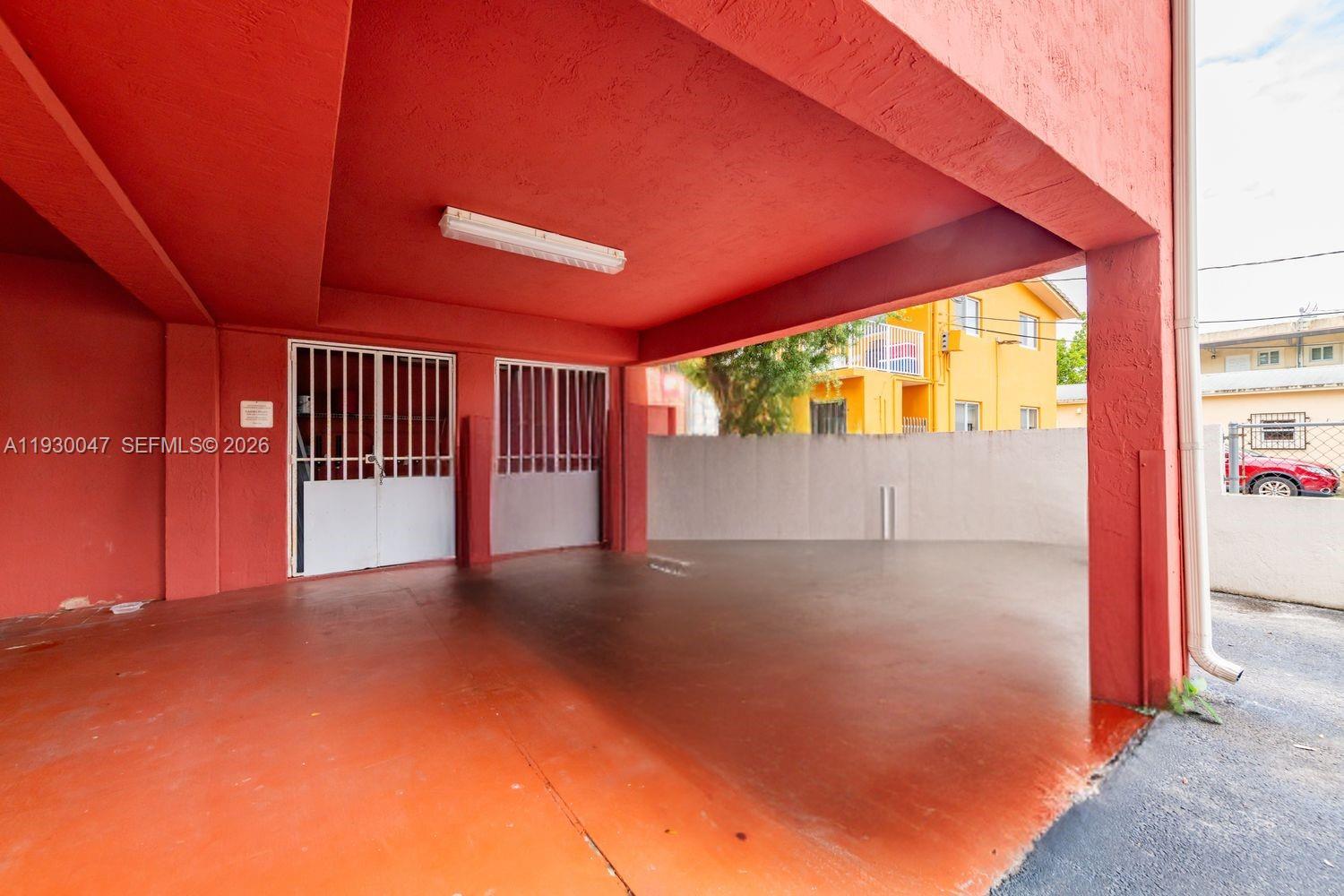 SEVENTEENTH PLACE CONDO - Residential