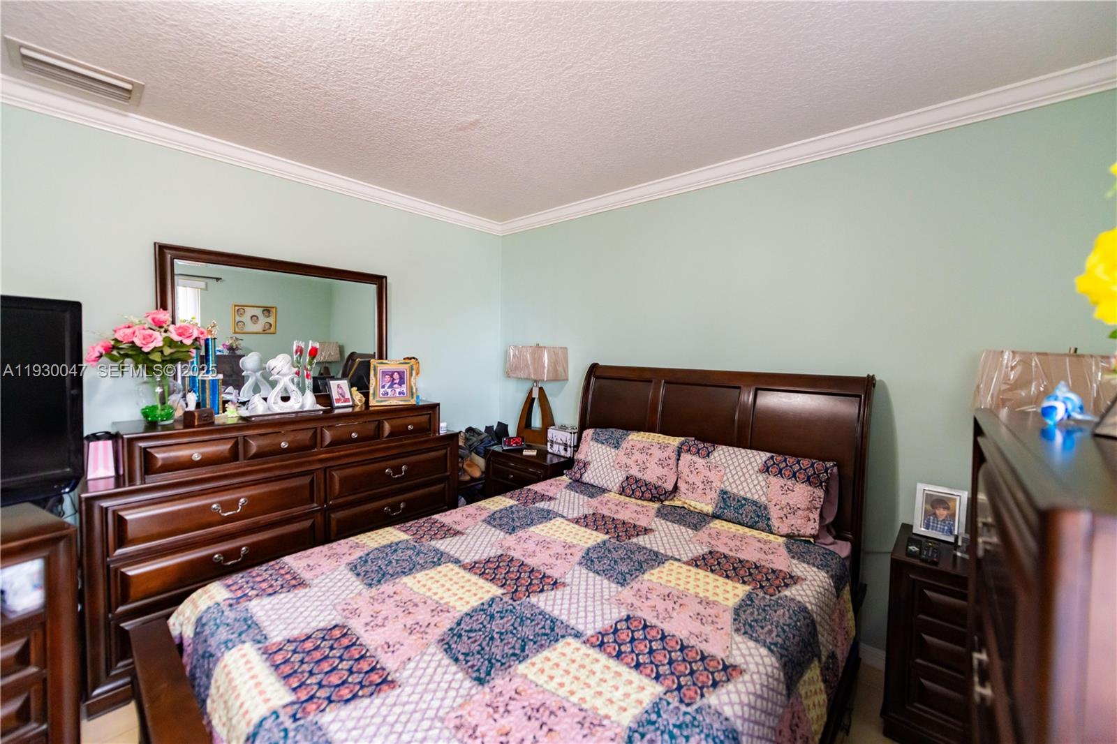 SEVENTEENTH PLACE CONDO - Residential