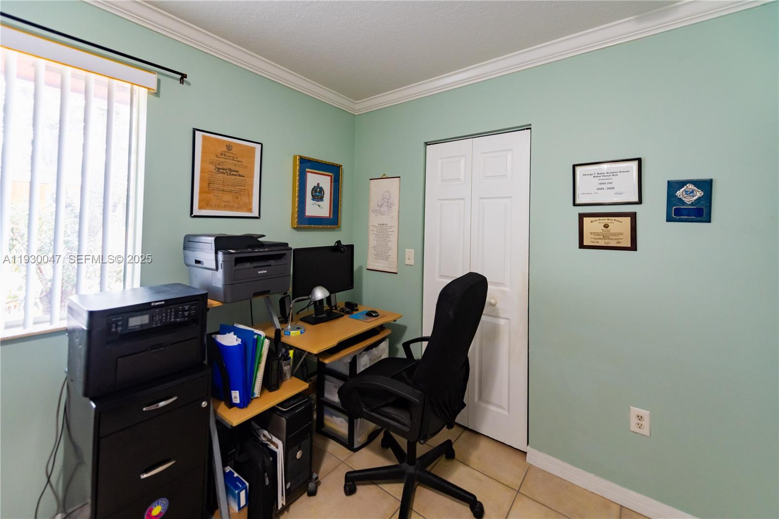 SEVENTEENTH PLACE CONDO - Residential