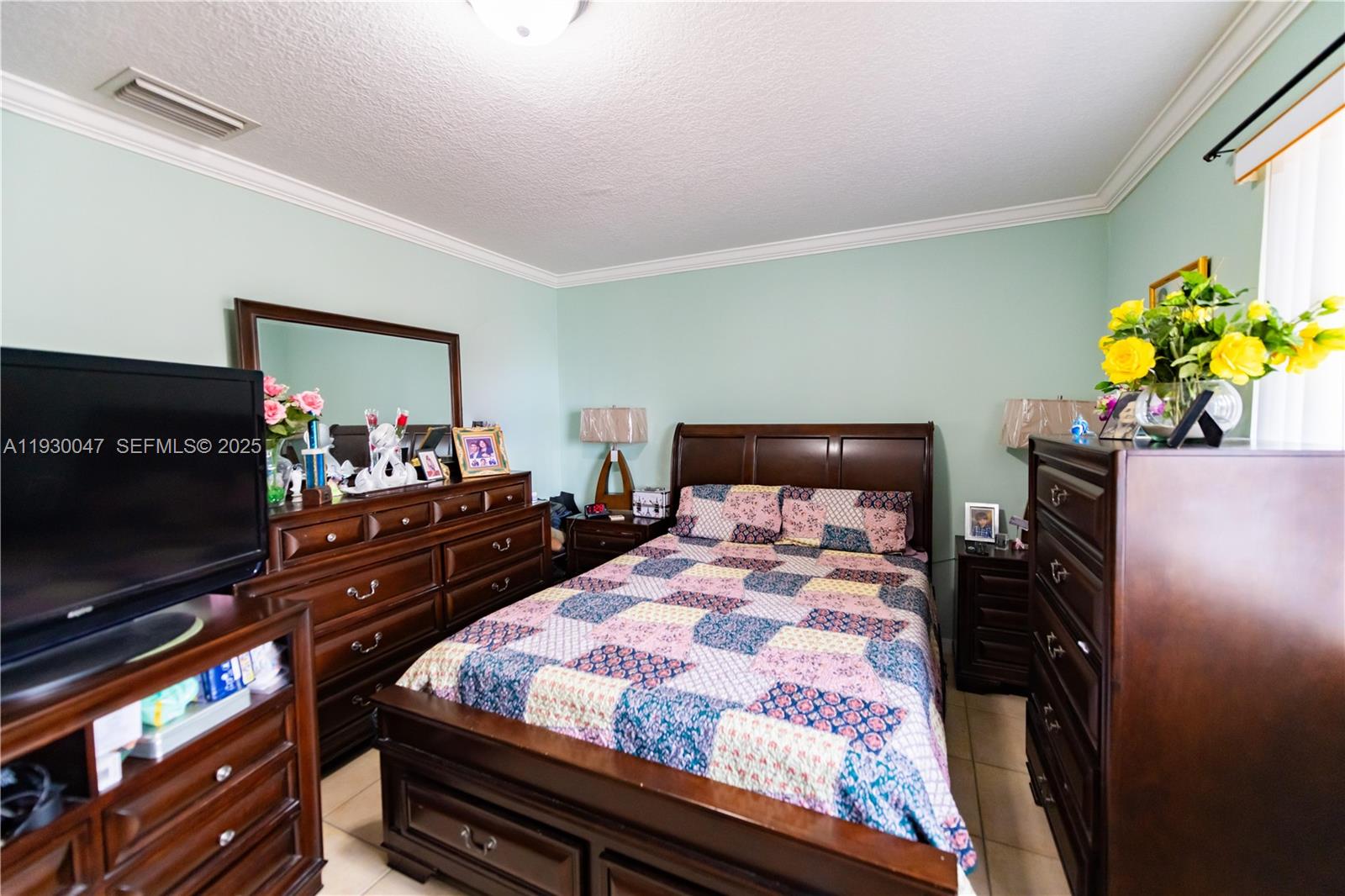 SEVENTEENTH PLACE CONDO - Residential