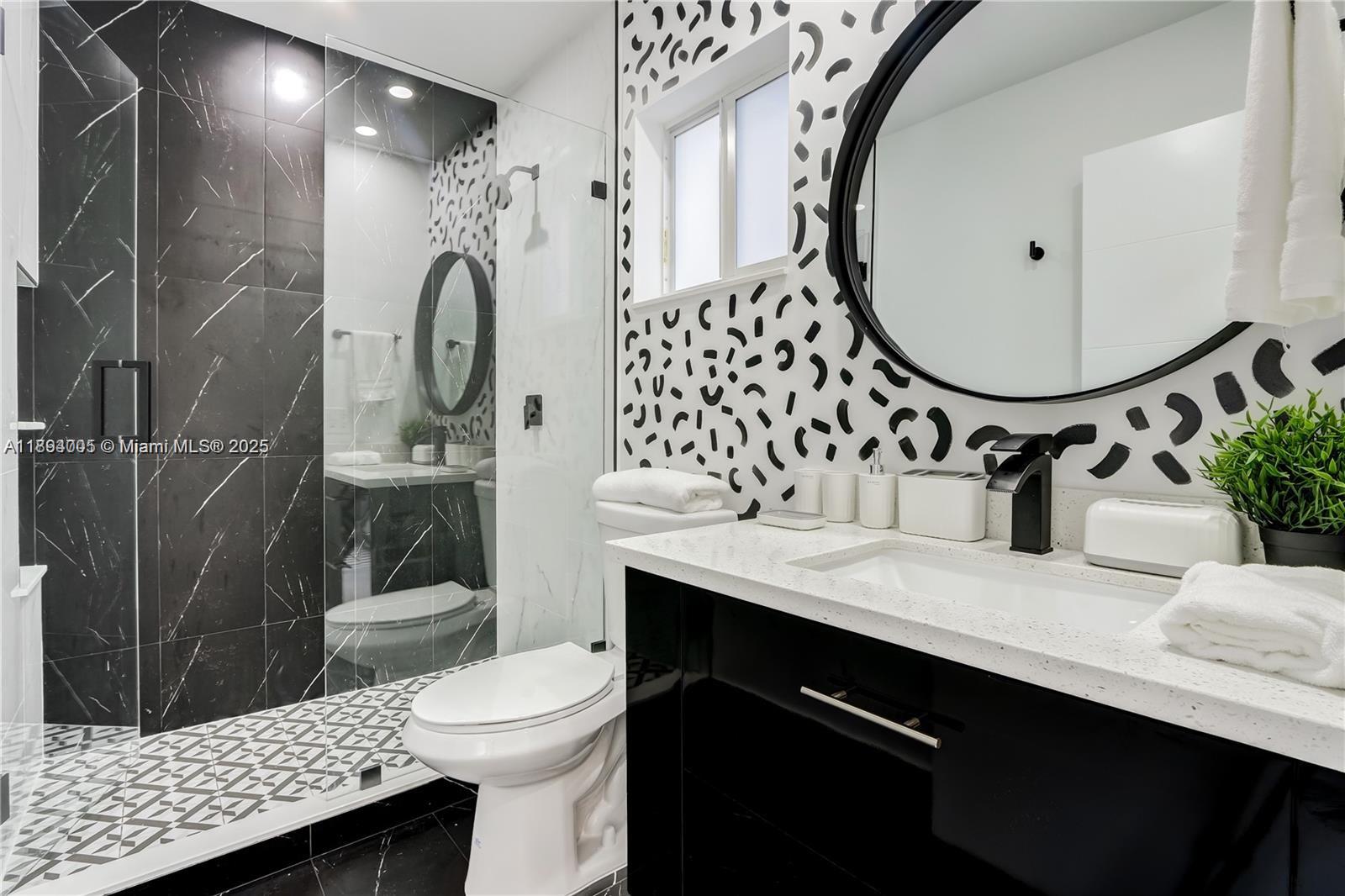 HOLLYWOOD LITTLE RANCHES - Residential Lease