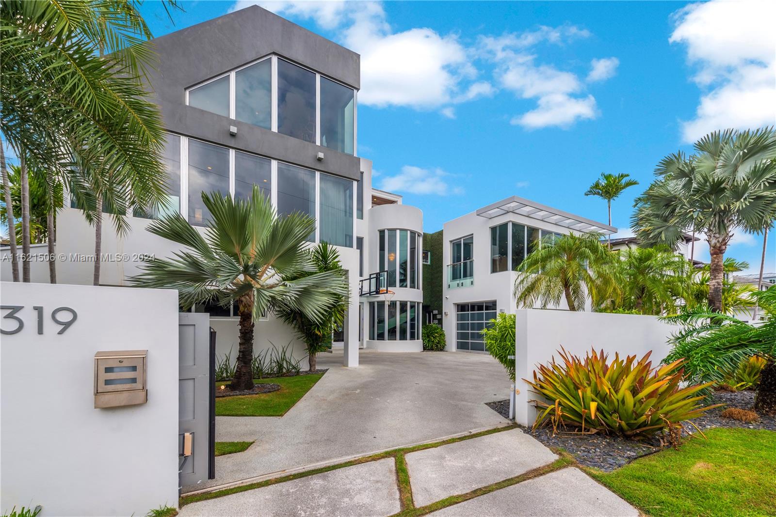 1319 Seminole Dr, Fort Lauderdale, FL, 33304/$55,000 4 1319 Seminole Dr