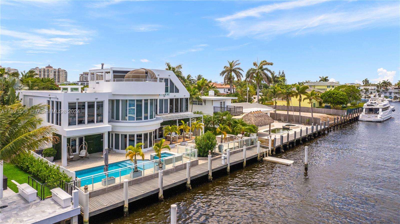 1319 Seminole Dr, Fort Lauderdale, FL, 33304/$55,000 2 1319 Seminole Dr