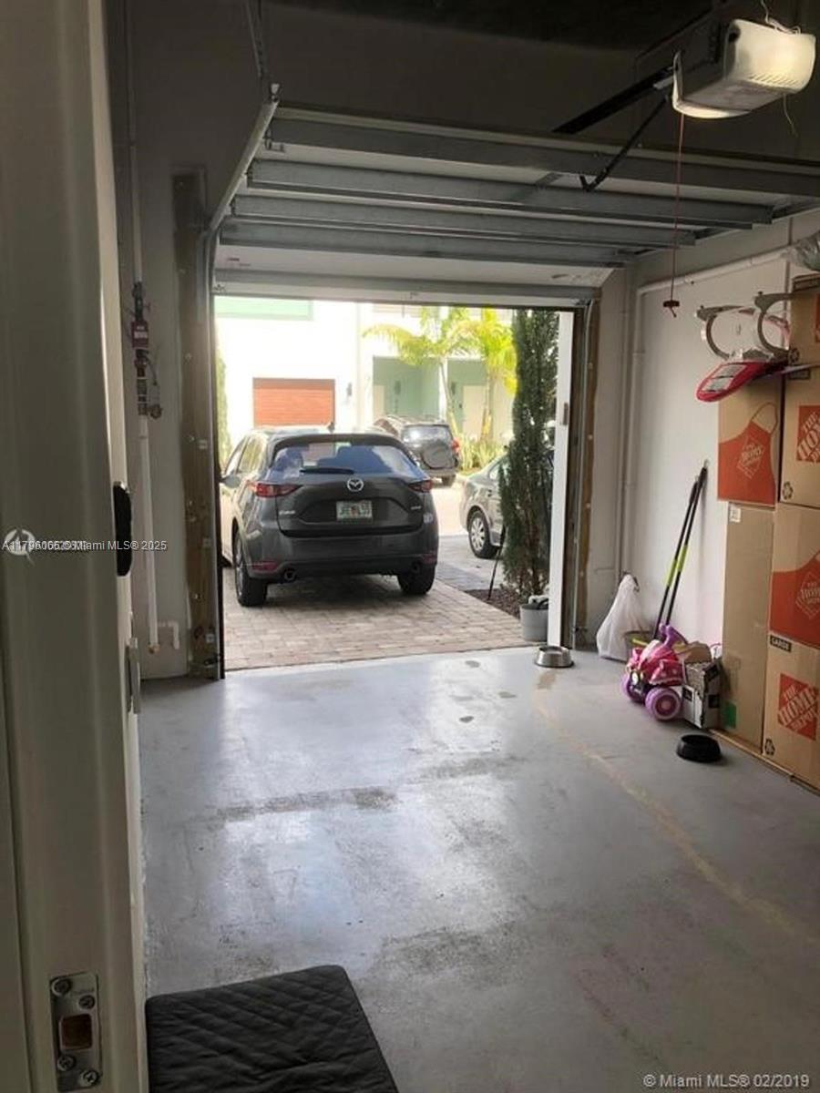 PLANTATION BUSINESS PARK - Residential