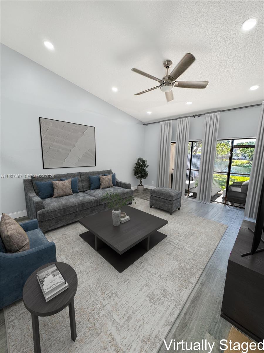 THE LAKES - Residential