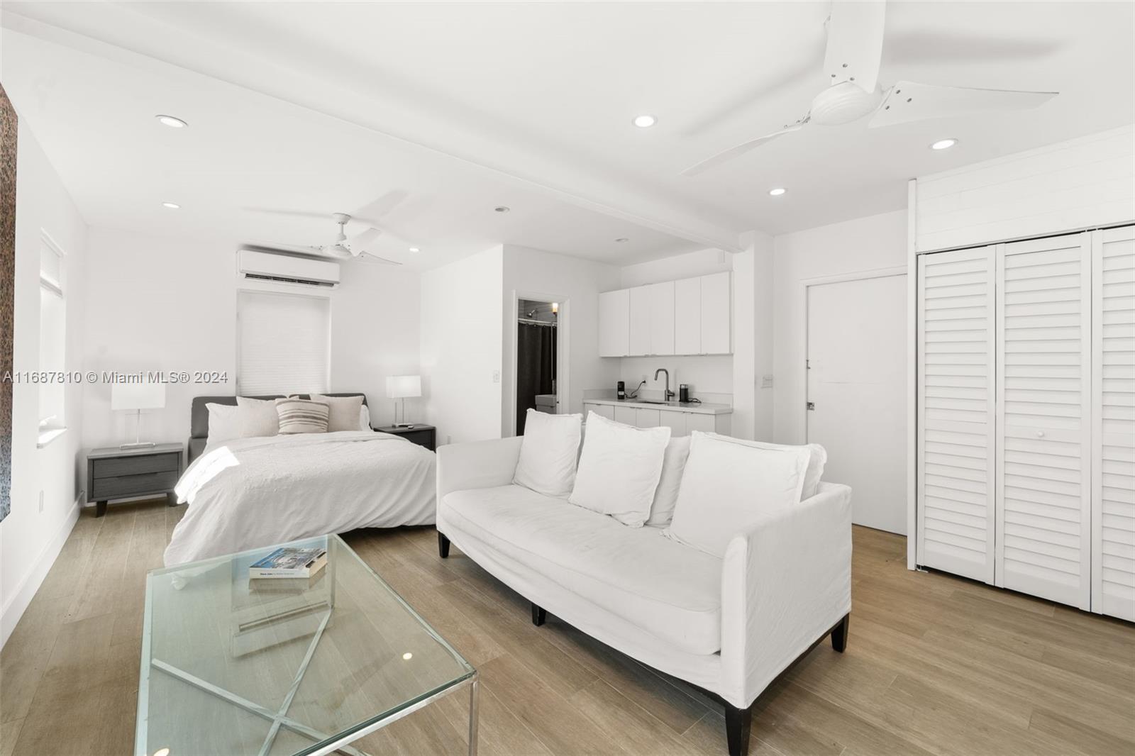 SURPRISE LAKE - Residential