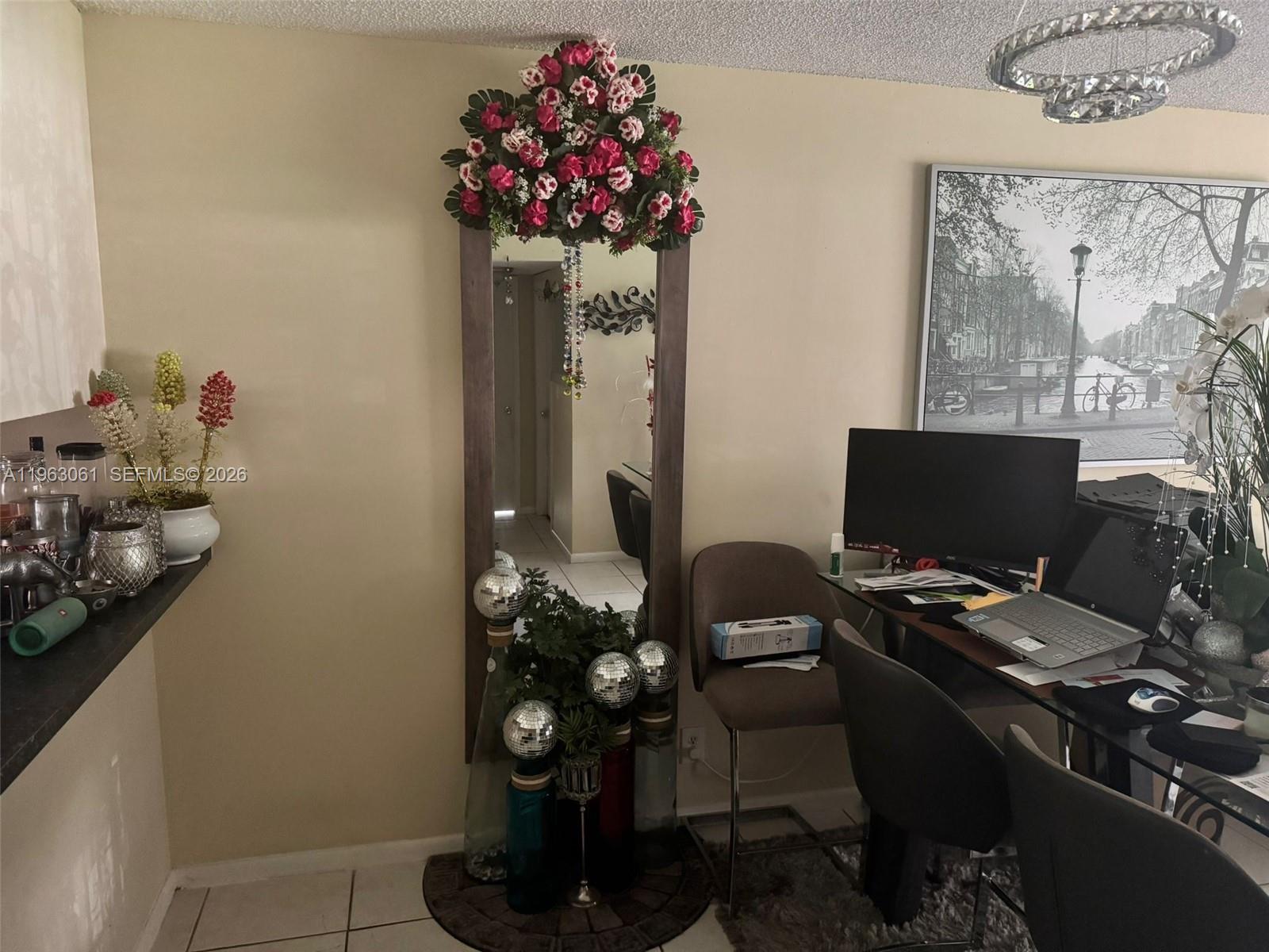 LAKESHORE AT UNIVERSITY P - Residential