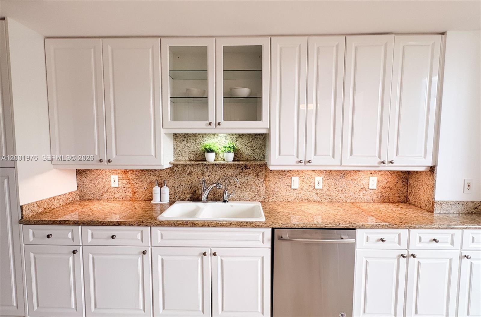 THREE TEQUESTA POINT COND - Residential