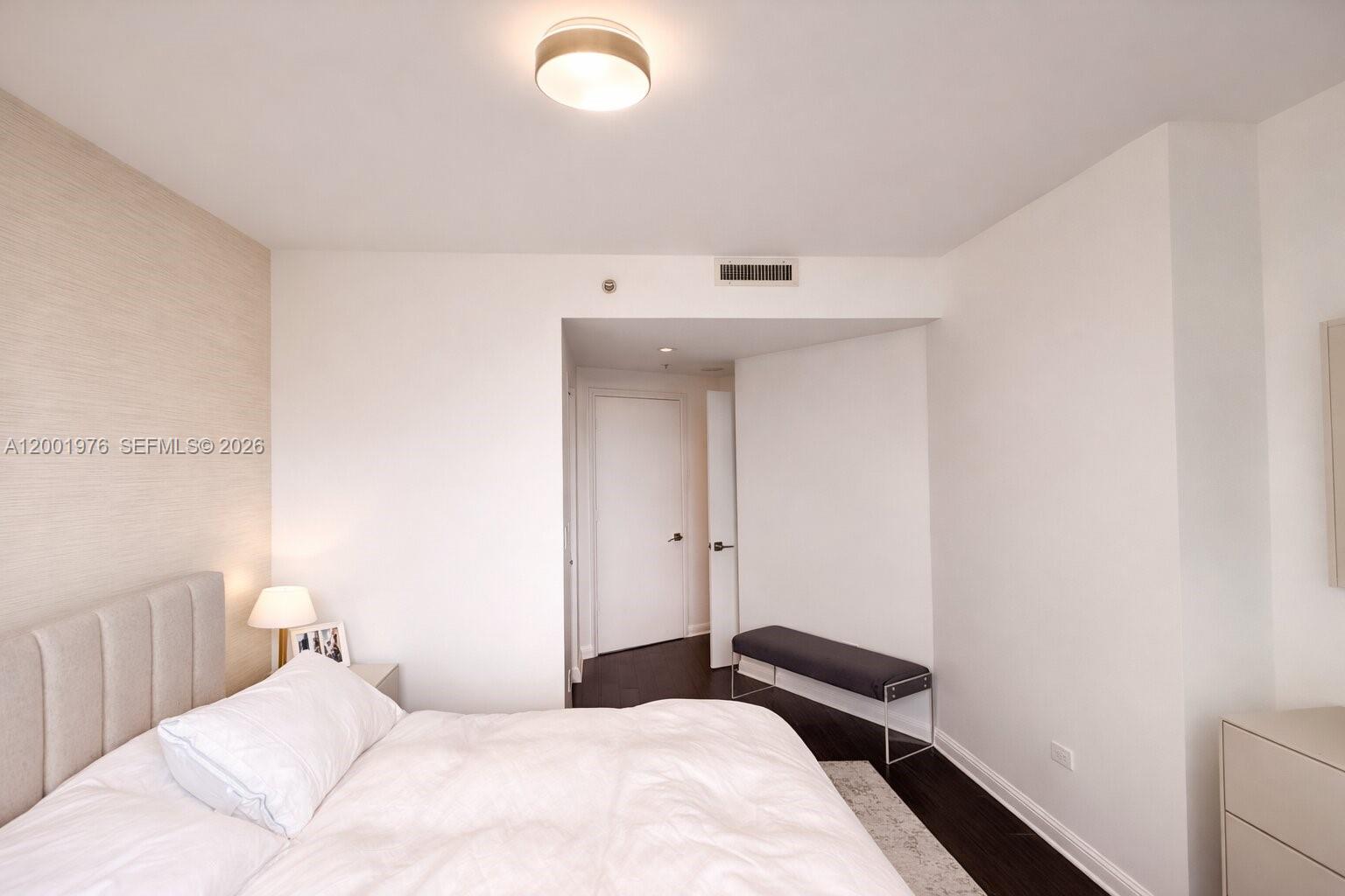 THREE TEQUESTA POINT COND - Residential