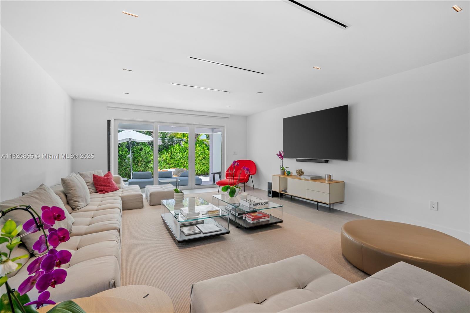 ALTOS DEL MAR NO 4 - Residential