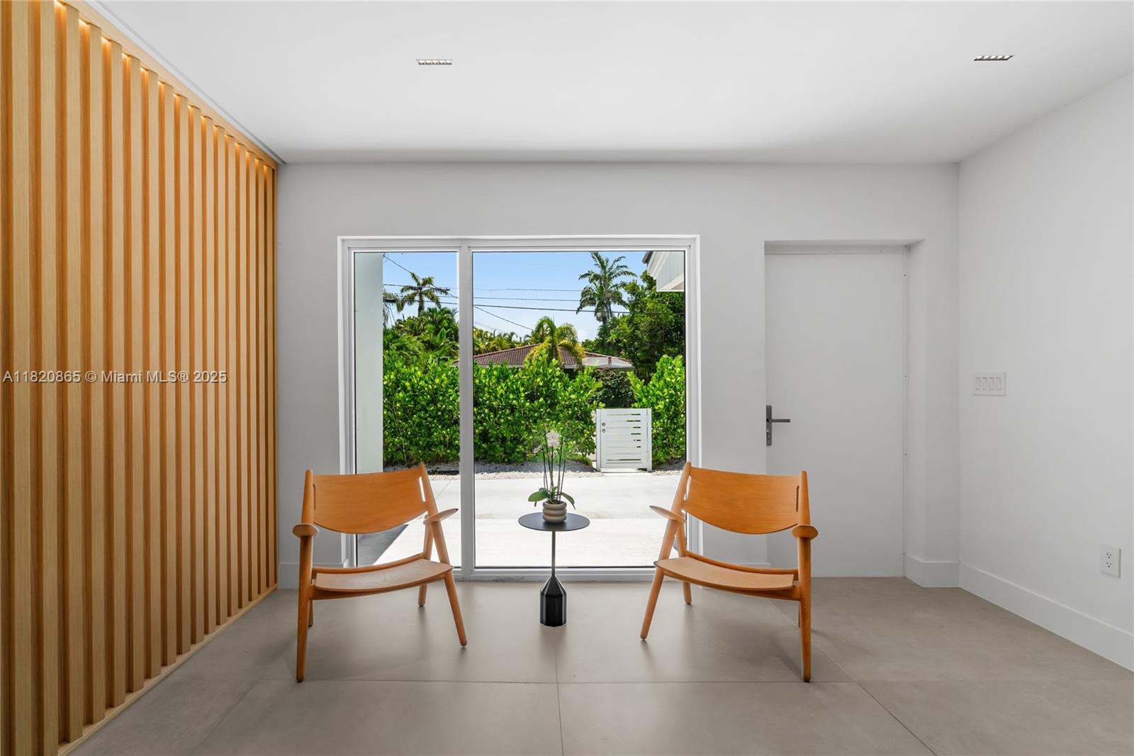 9033 Emerson Ave, Surfside, FL, 33154/$4,200,000 2 9033 Emerson Ave