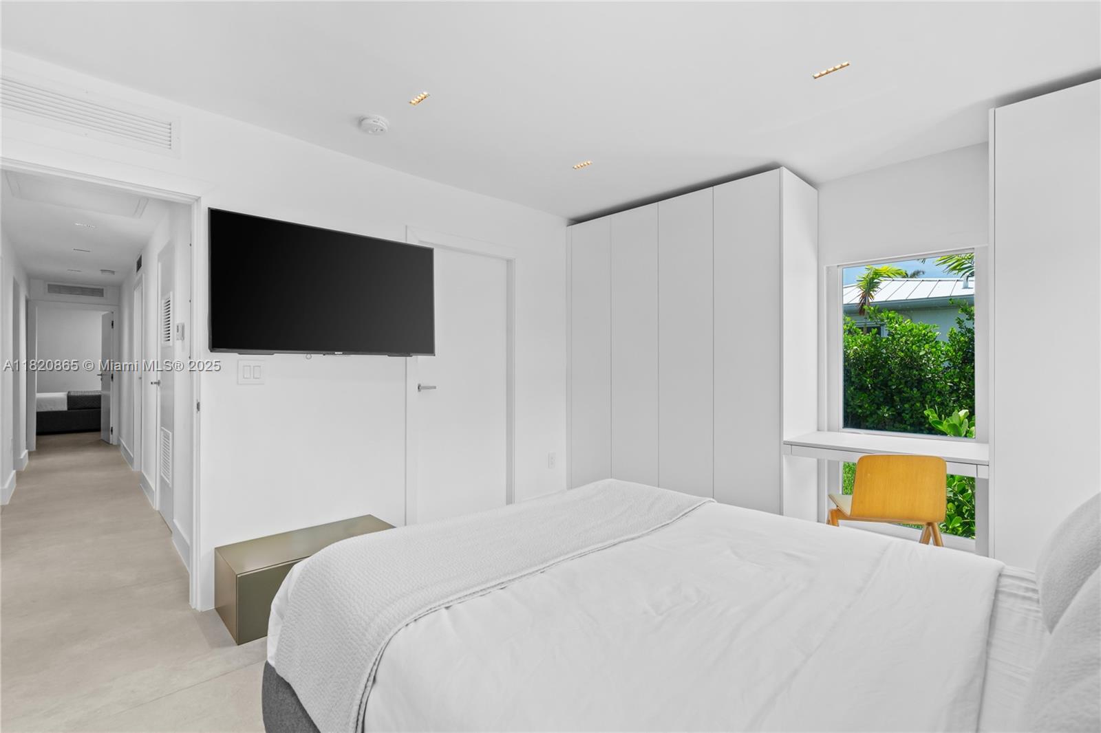 ALTOS DEL MAR NO 4 - Residential