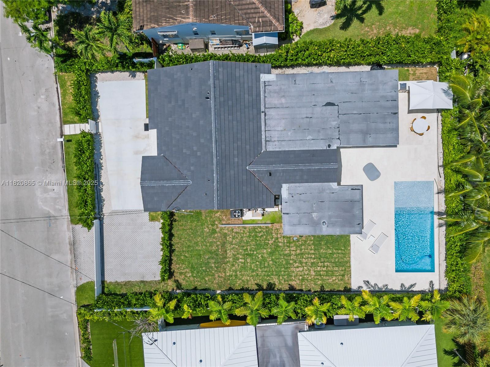 ALTOS DEL MAR NO 4 - Residential