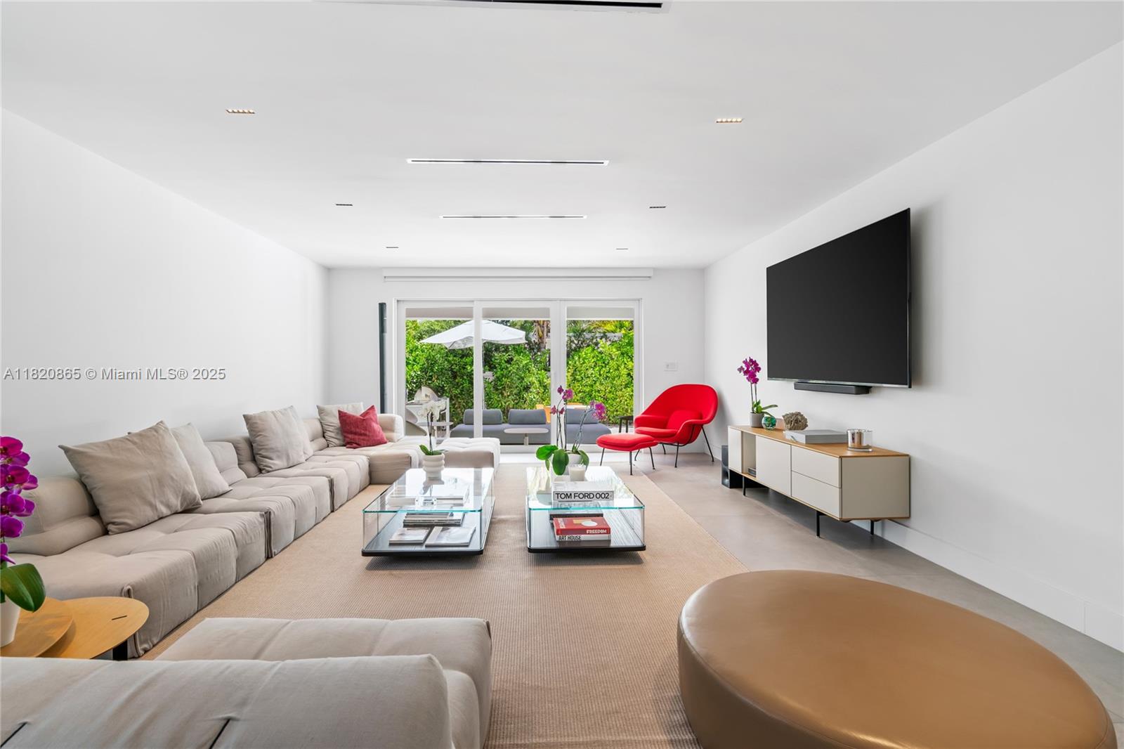 ALTOS DEL MAR NO 4 - Residential