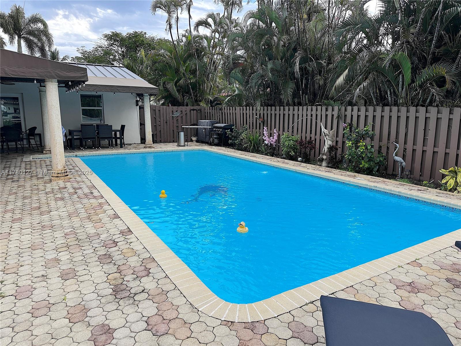 CORONADO HARBOR - Residential