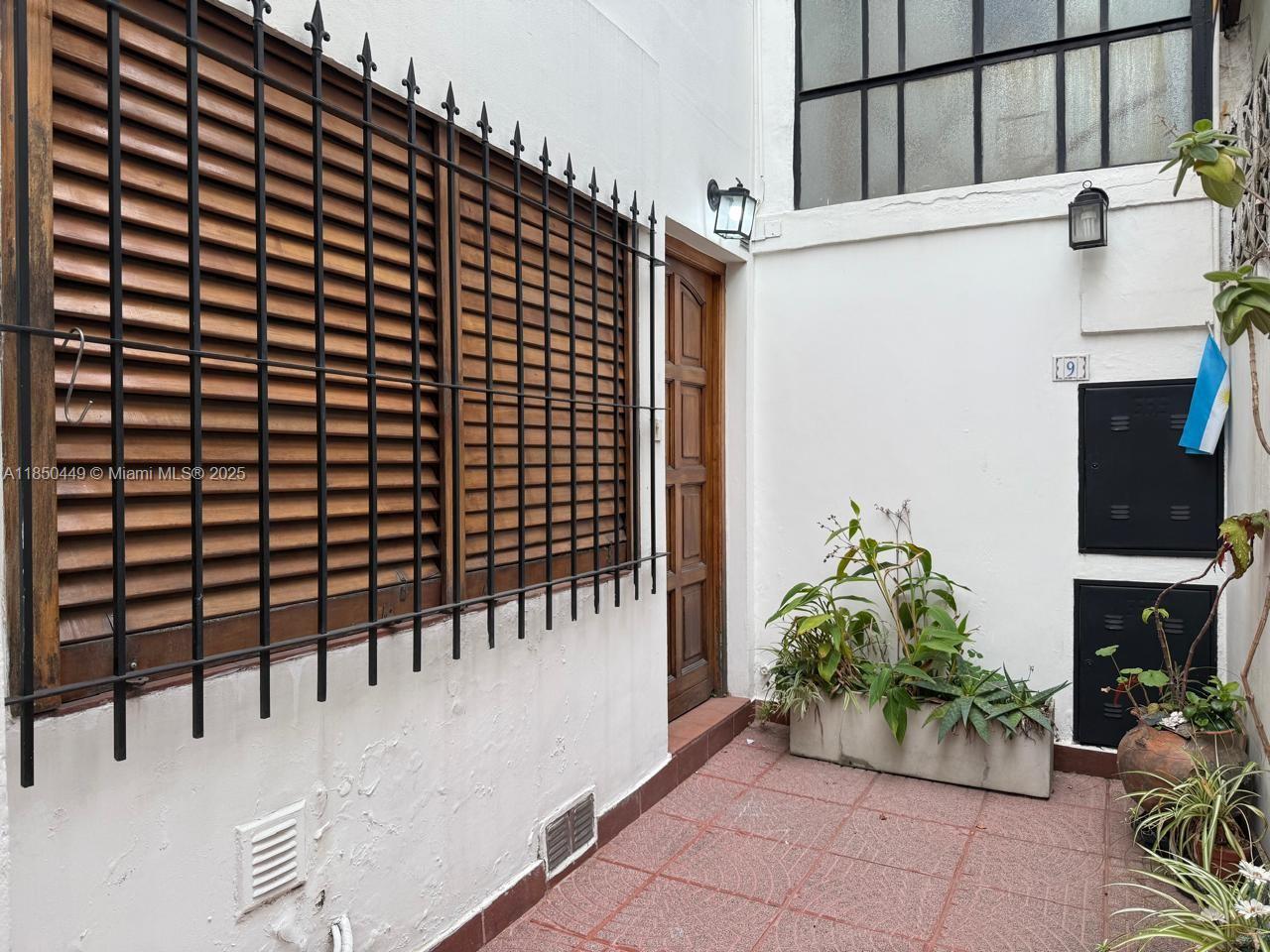 945 Defensa St San Telmo