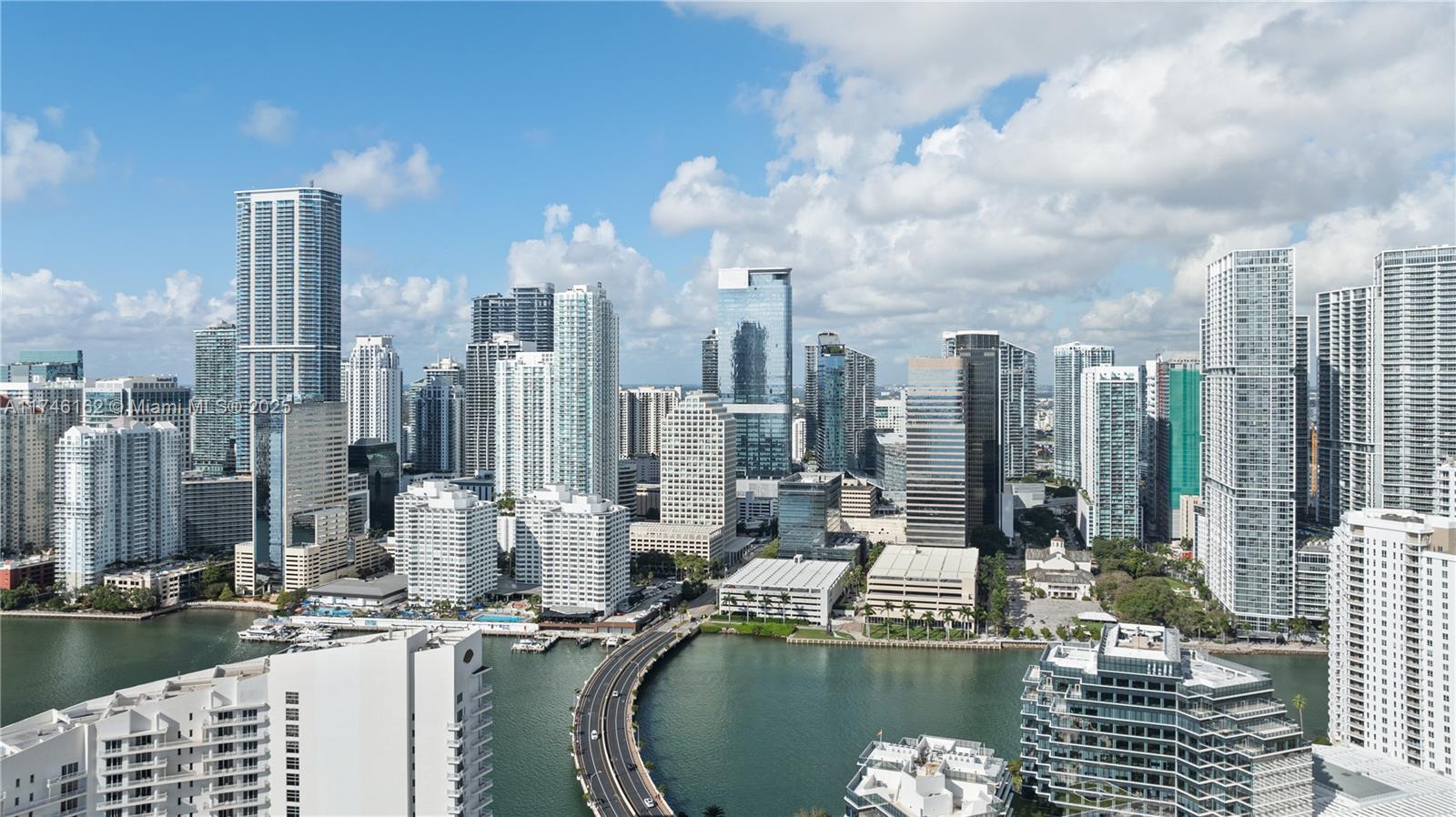 ISOLA CONDO - Residential