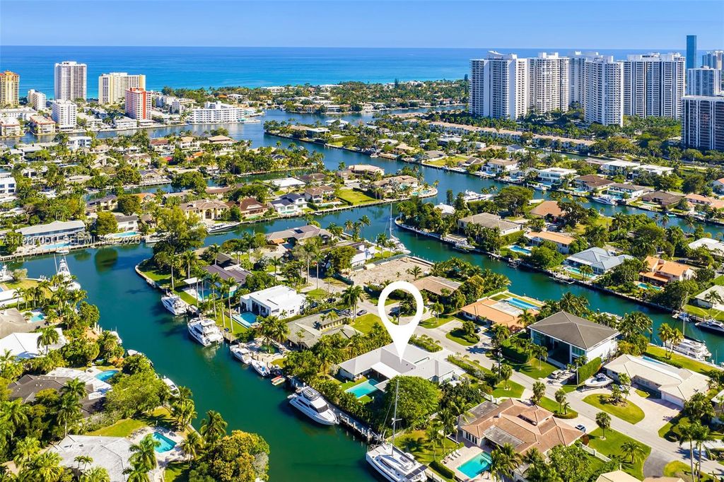 Photo of 424 Alamanda Dr, Hallandale Beach, FL 33009 (MLS # A11987051)