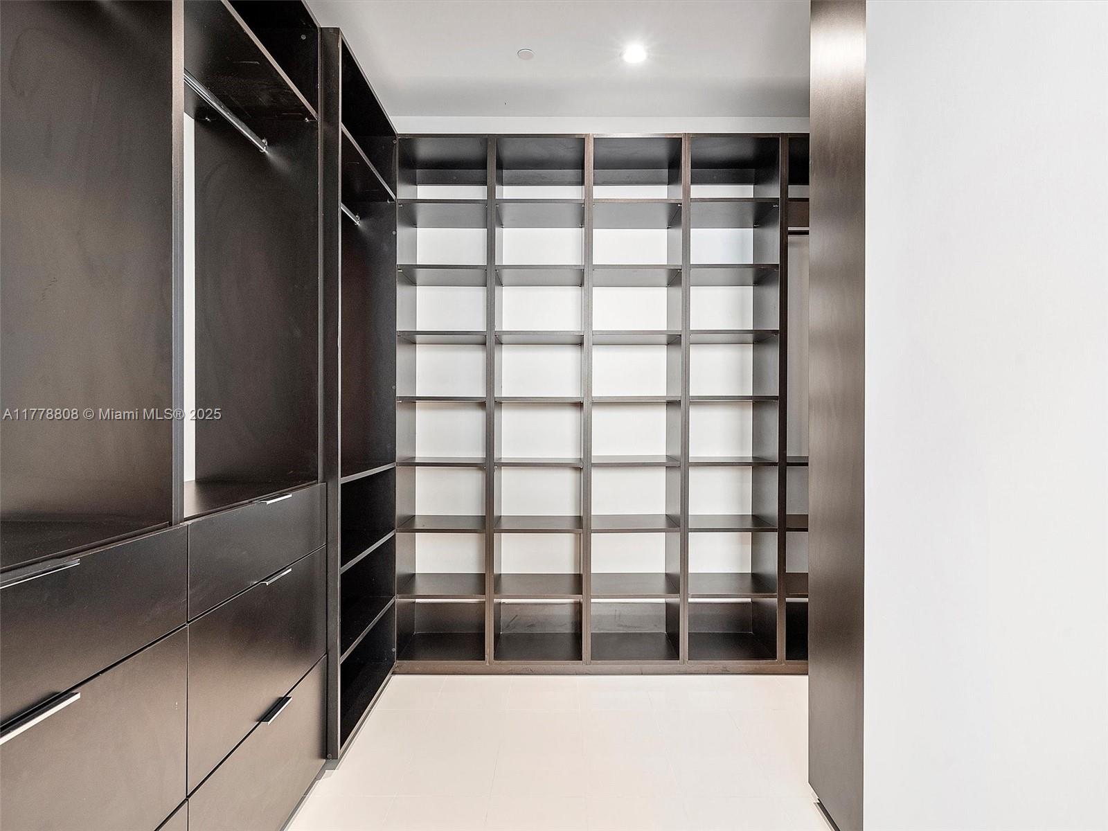 BRICKELL HEIGHTS WEST CON - Residential