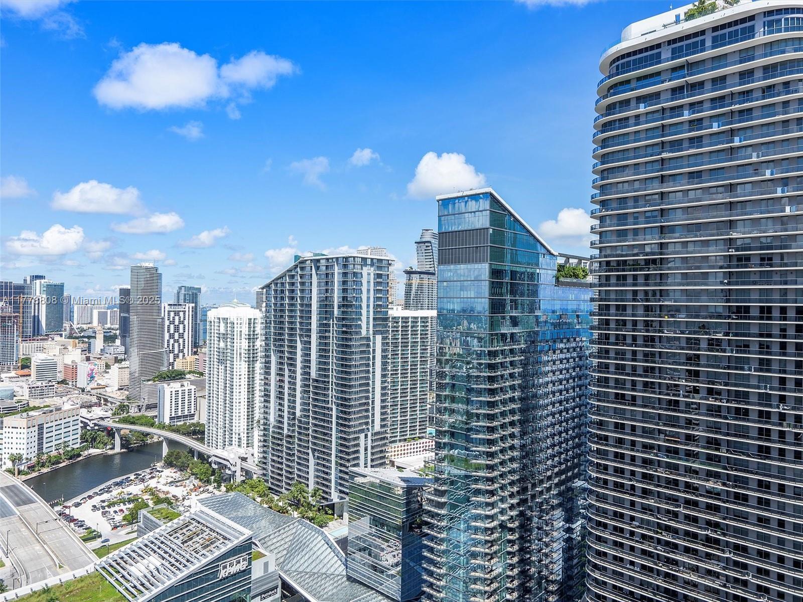 BRICKELL HEIGHTS WEST CON - Residential