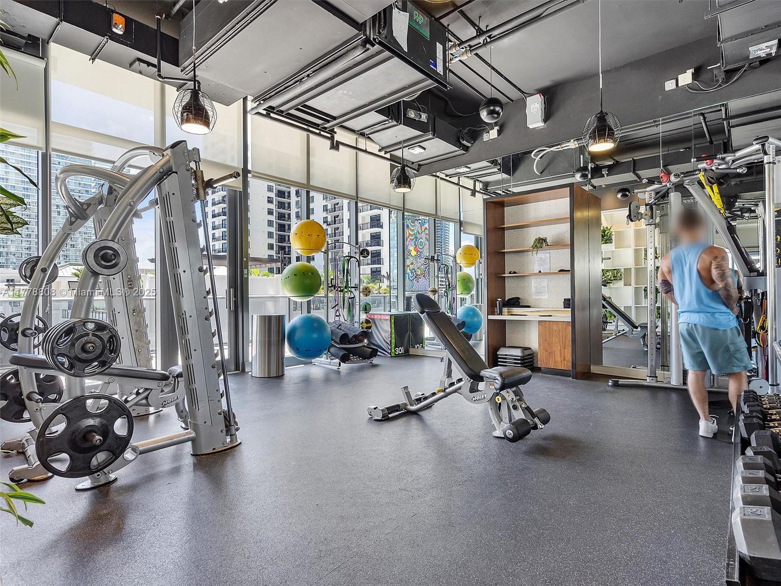 BRICKELL HEIGHTS WEST CON - Residential