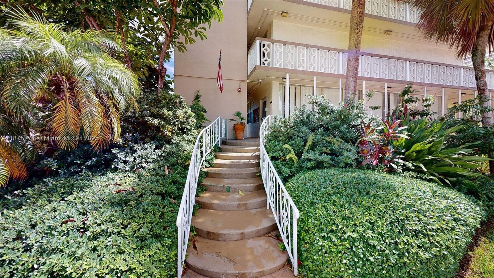 TAROMINA APTS CO-OP - Residential