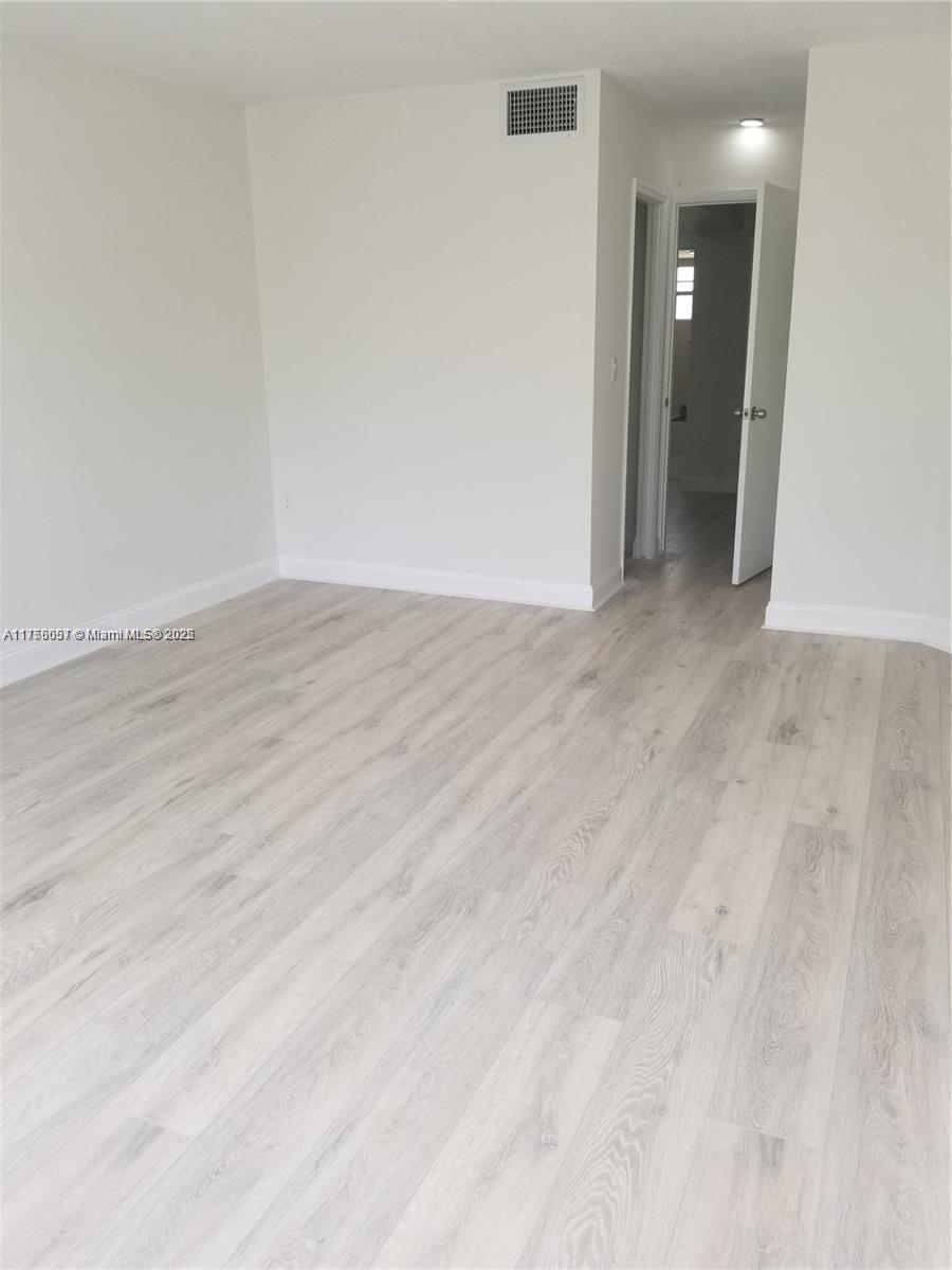 JADE WINDS GROUP ALLAMAND - Residential