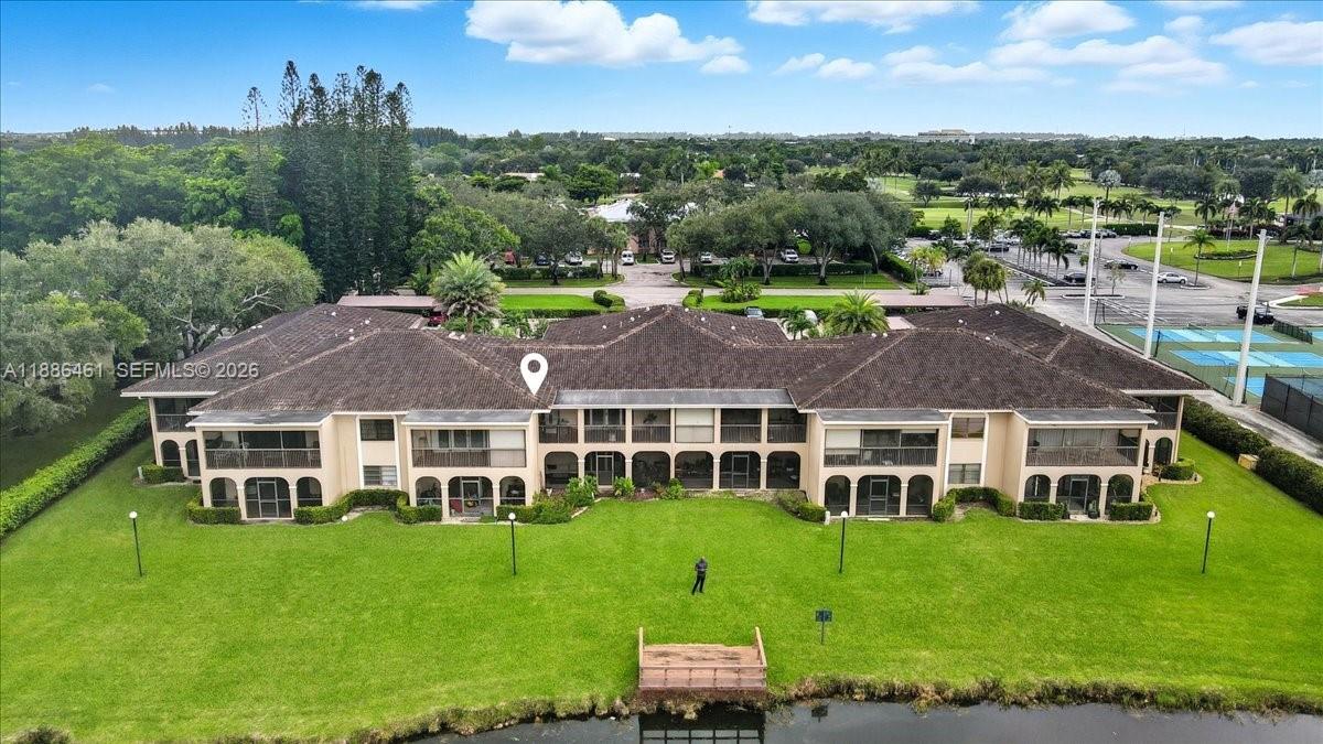 LAGO MAR EAST LODGE CONDO - Residential