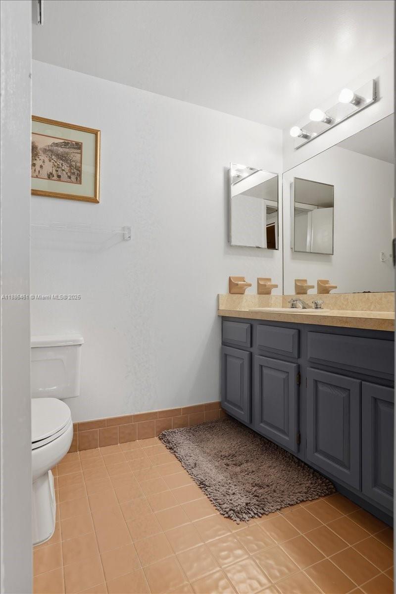LAGO MAR EAST LODGE CONDO - Residential