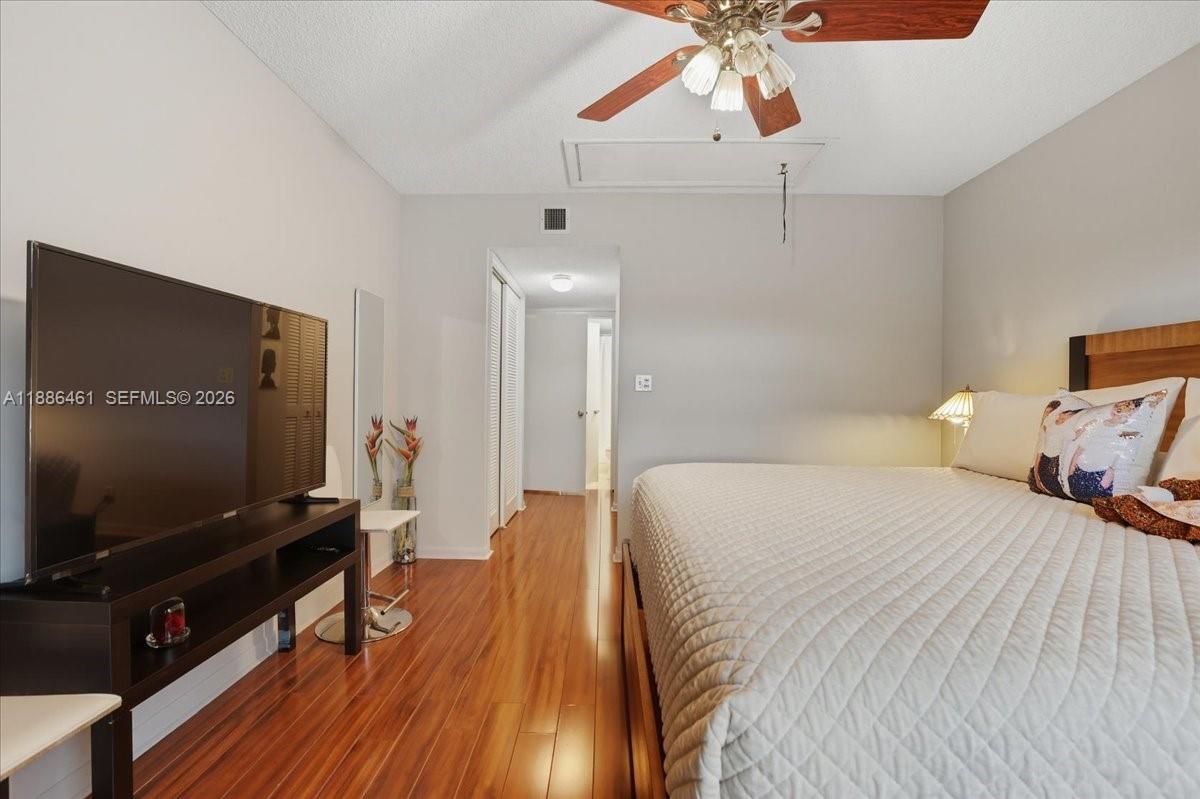 LAGO MAR EAST LODGE CONDO - Residential