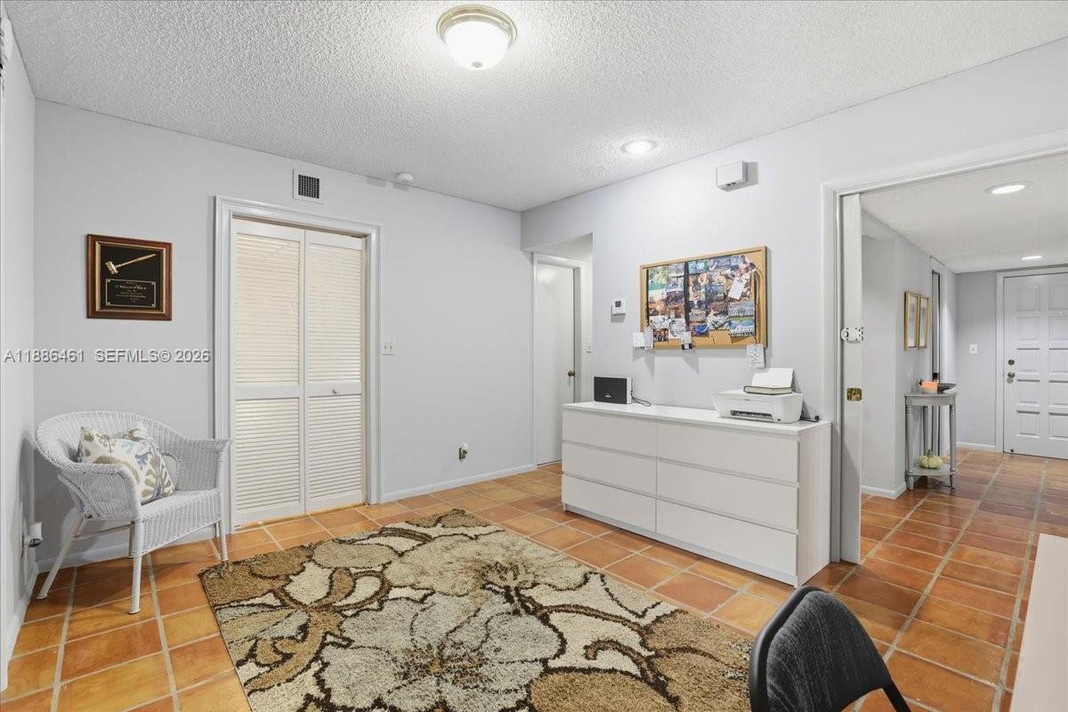 LAGO MAR EAST LODGE CONDO - Residential