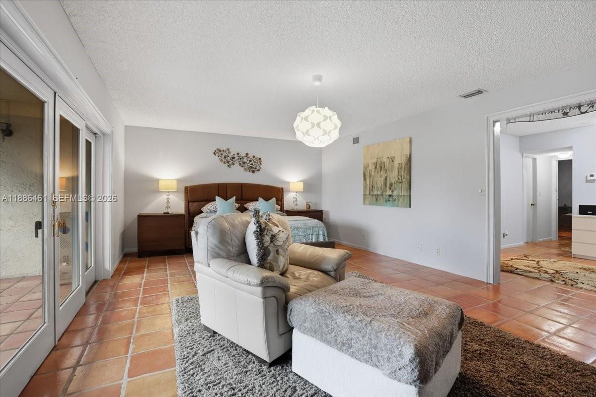 LAGO MAR EAST LODGE CONDO - Residential