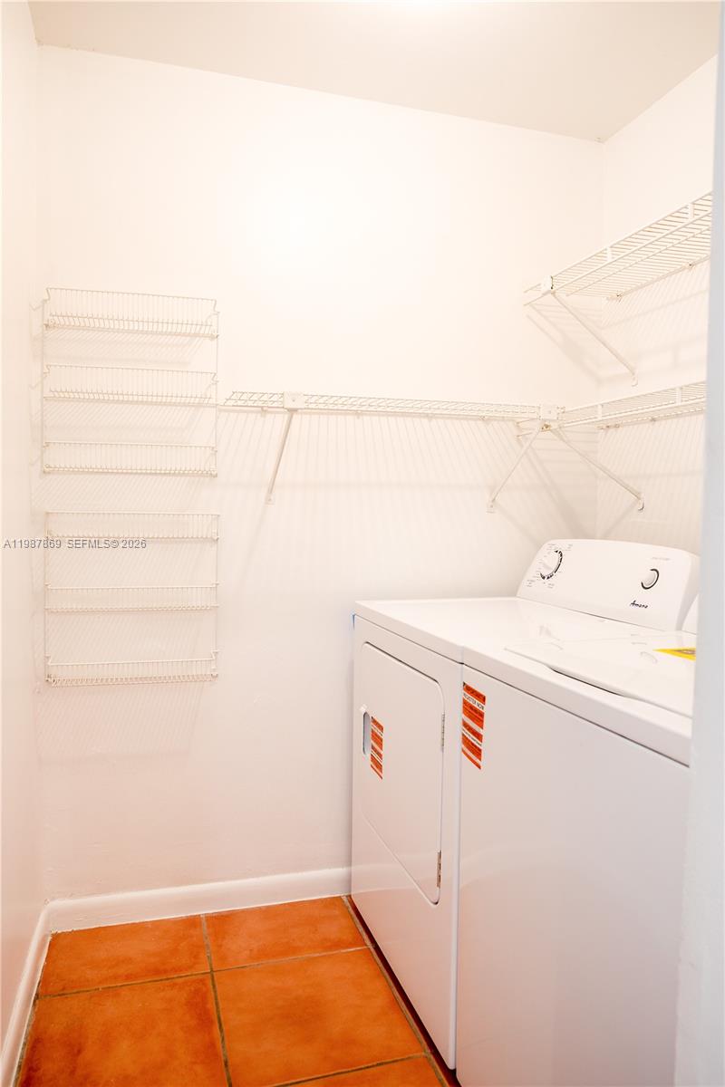 SUNSET ON THE PARK SEC 1 - Residential Lease