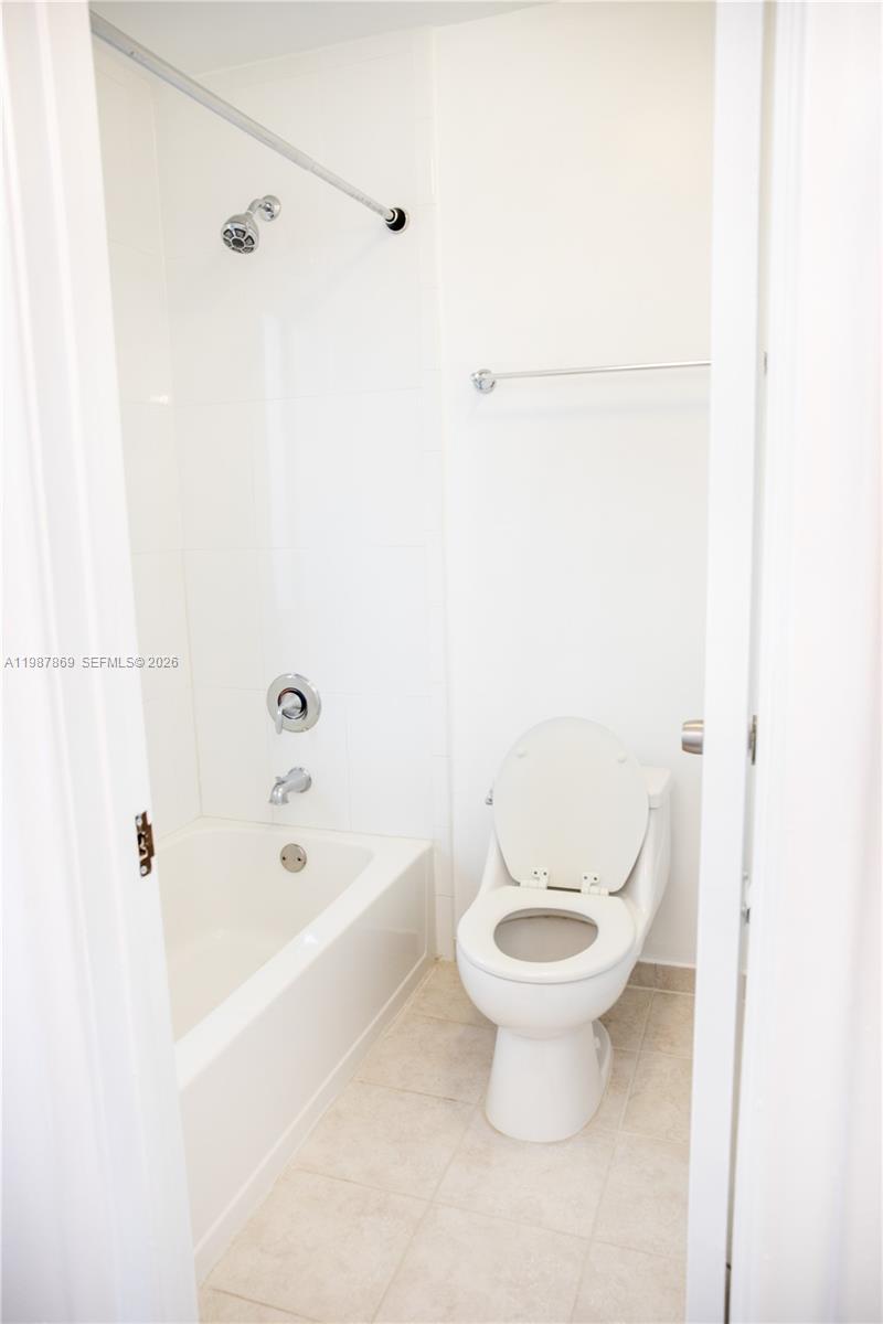 SUNSET ON THE PARK SEC 1 - Residential Lease