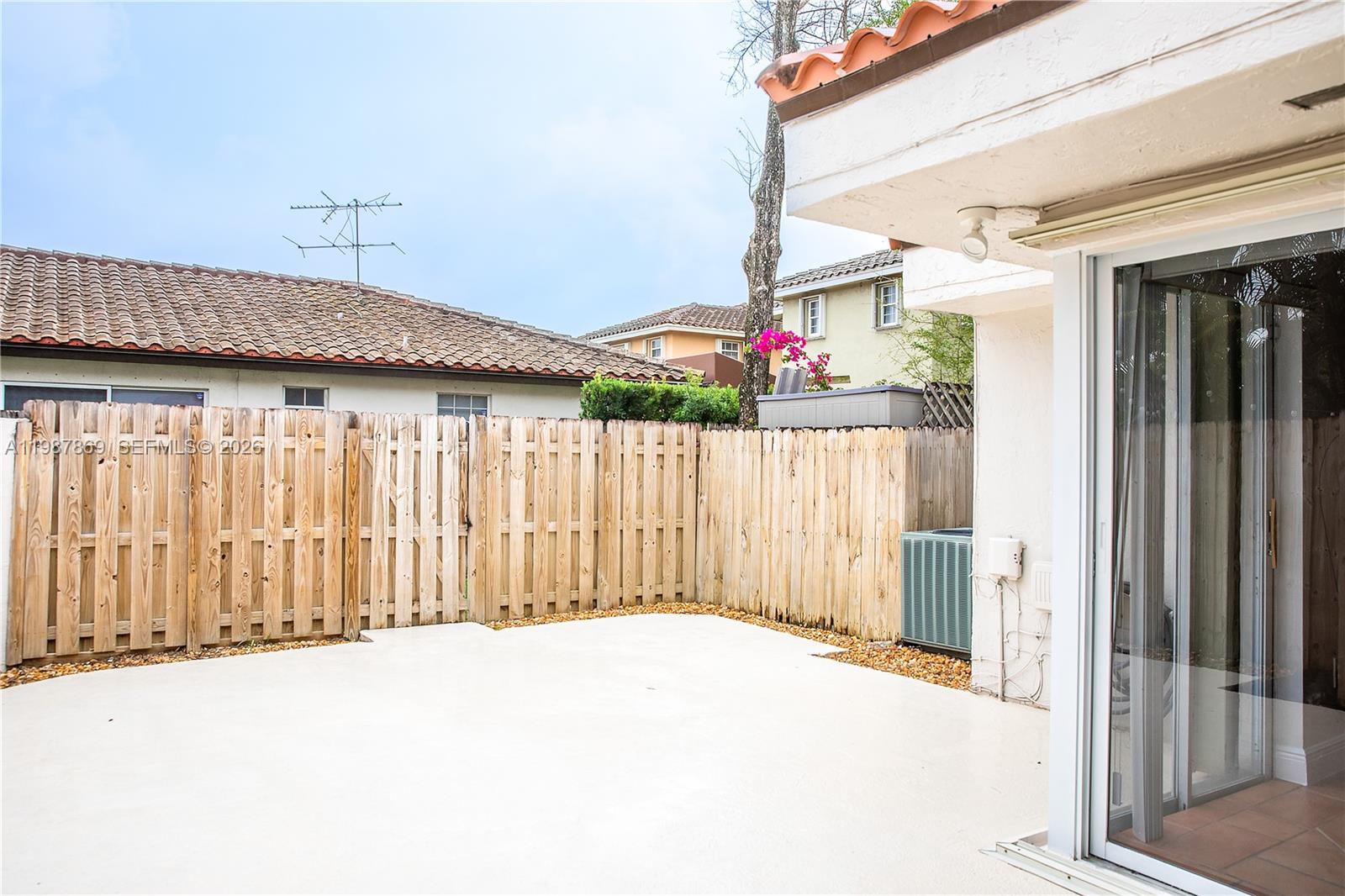 SUNSET ON THE PARK SEC 1 - Residential Lease