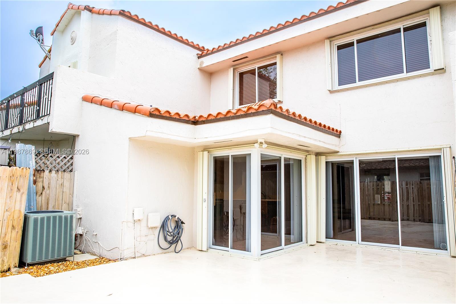 SUNSET ON THE PARK SEC 1 - Residential Lease