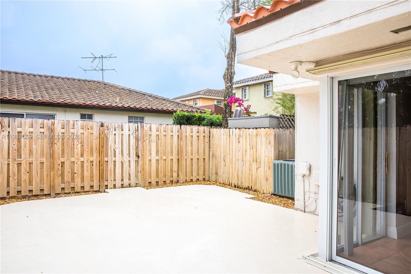 SUNSET ON THE PARK SEC 1 - Residential Lease