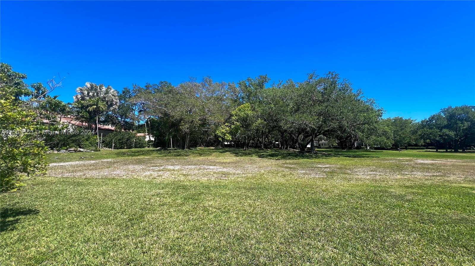 SNAPPER CREEK LAKES SUB - Land