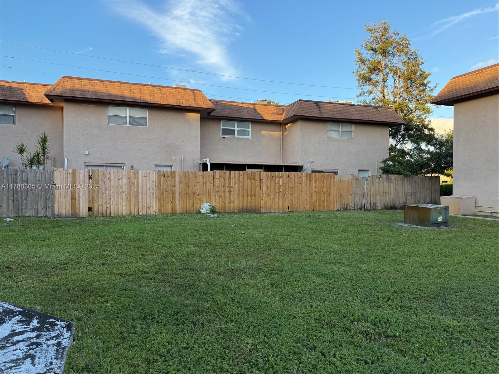 7904 Kimberly Blvd 403